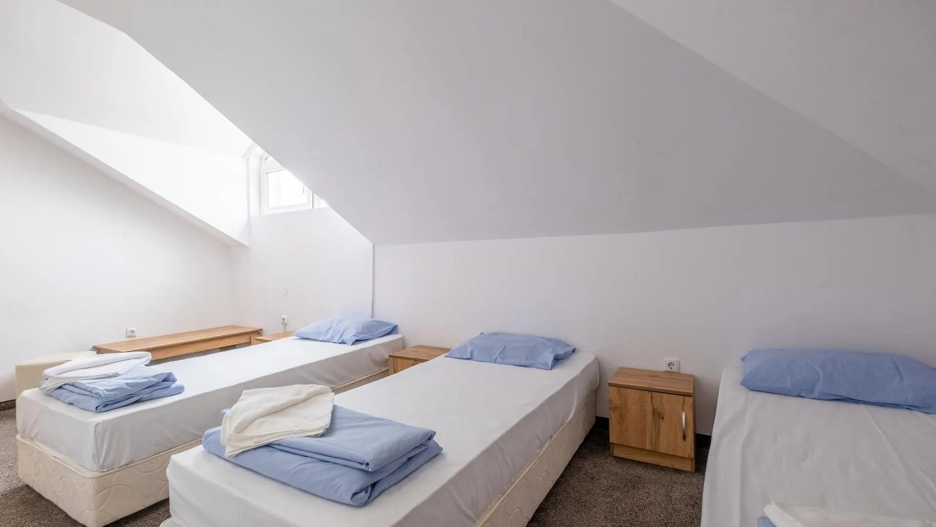 Yubim Rooms & Free Private Parking Szófia Apartman